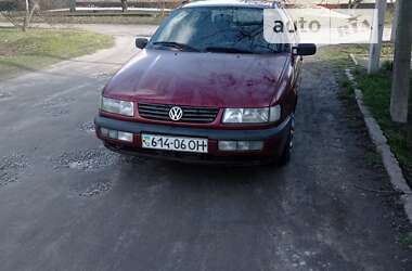 Седан Volkswagen Passat 1996 в Кропивницком