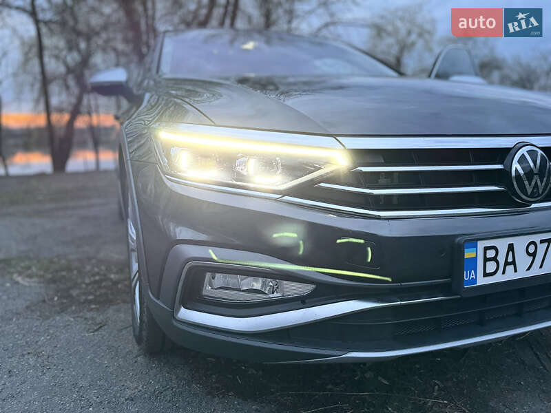 Универсал Volkswagen Passat 2022 в Одессе