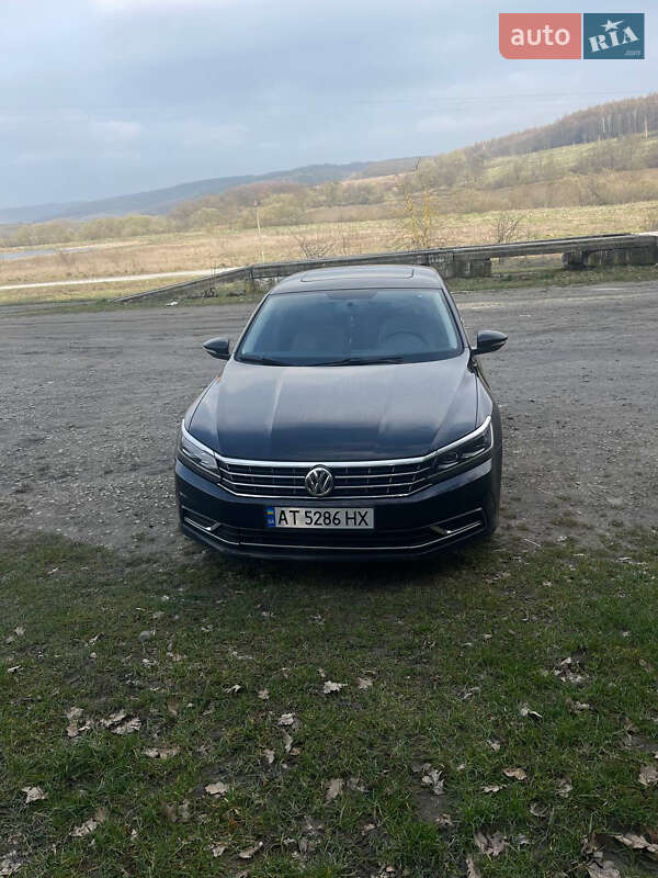Седан Volkswagen Passat 2018 в Ивано-Франковске