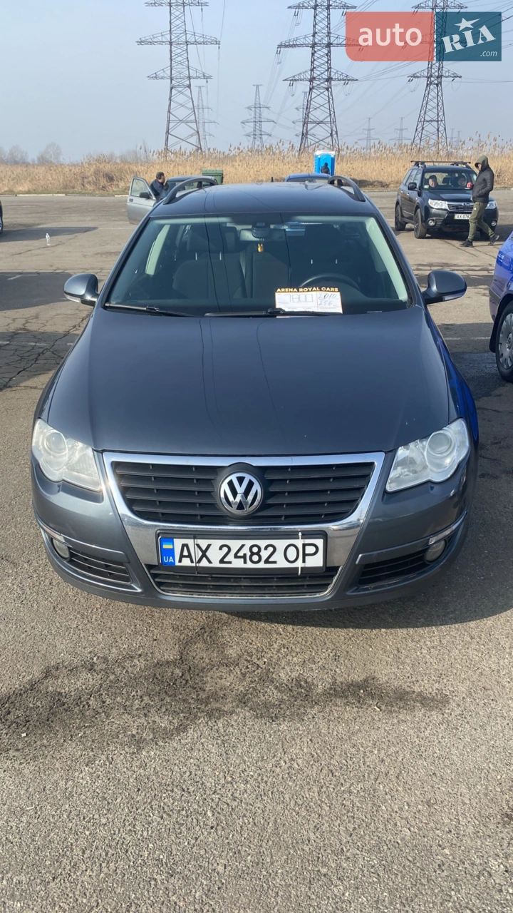 2010 Volkswagen Passat - мініатюра 13