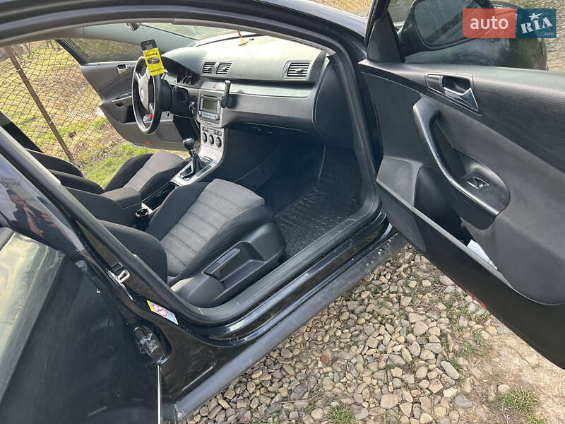Универсал Volkswagen Passat 2006 в Черновцах