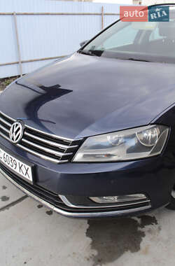 Универсал Volkswagen Passat 2011 в Каменке-Бугской