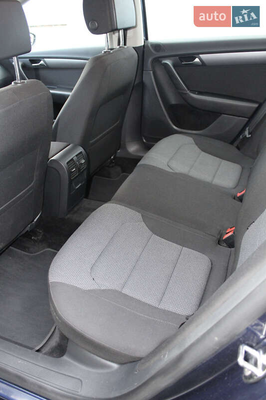 Універсал Volkswagen Passat 2011 в Кам'янці-Бузькій