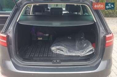 Универсал Volkswagen Passat 2016 в Хусте