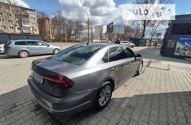 Седан Volkswagen Passat 2018 в Тернополі