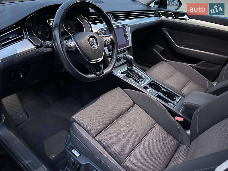 Універсал Volkswagen Passat 2018 в Кам'янець-Подільському