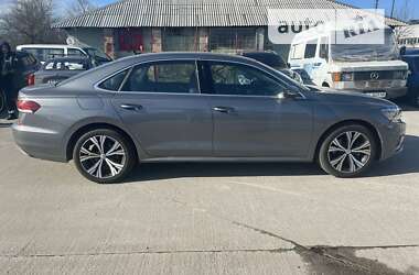 Седан Volkswagen Passat 2020 в Києві