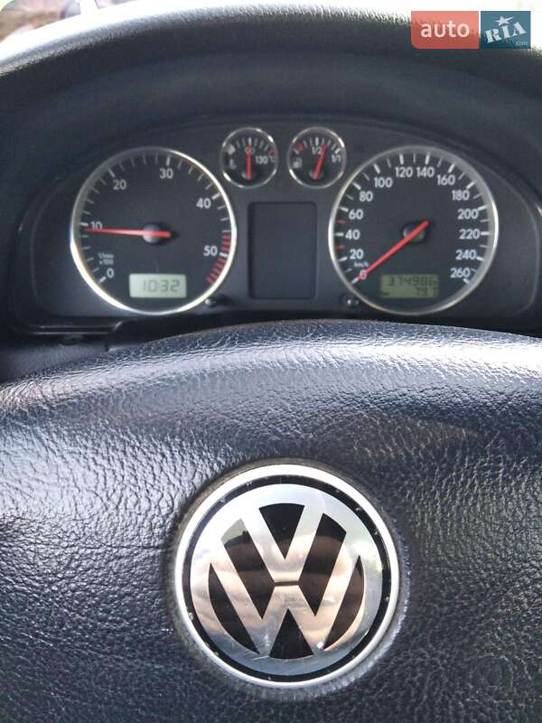 Седан Volkswagen Passat 2000 в Львові