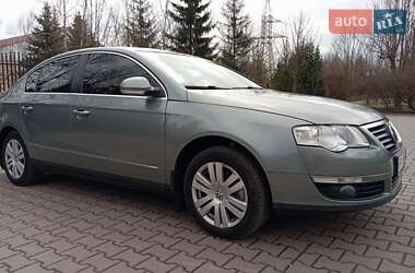 Седан Volkswagen Passat 2007 в 