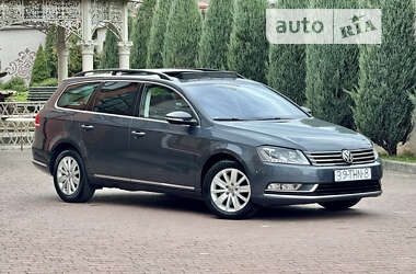 Универсал Volkswagen Passat 2012 в Стрые