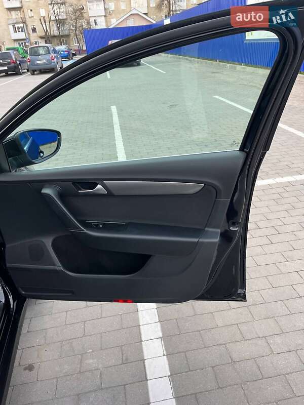 Универсал Volkswagen Passat 2014 в Калуше