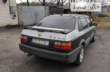 Седан Volkswagen Passat 1989 в Чернигове