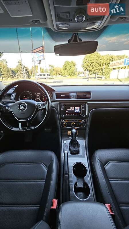 Седан Volkswagen Passat 2016 в Павлограде
