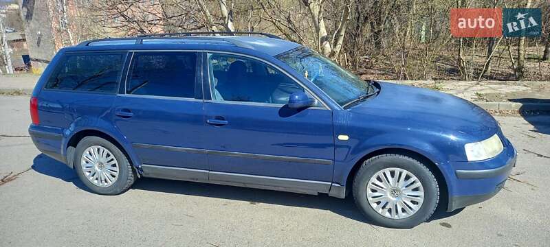 Универсал Volkswagen Passat 1998 в Черновцах