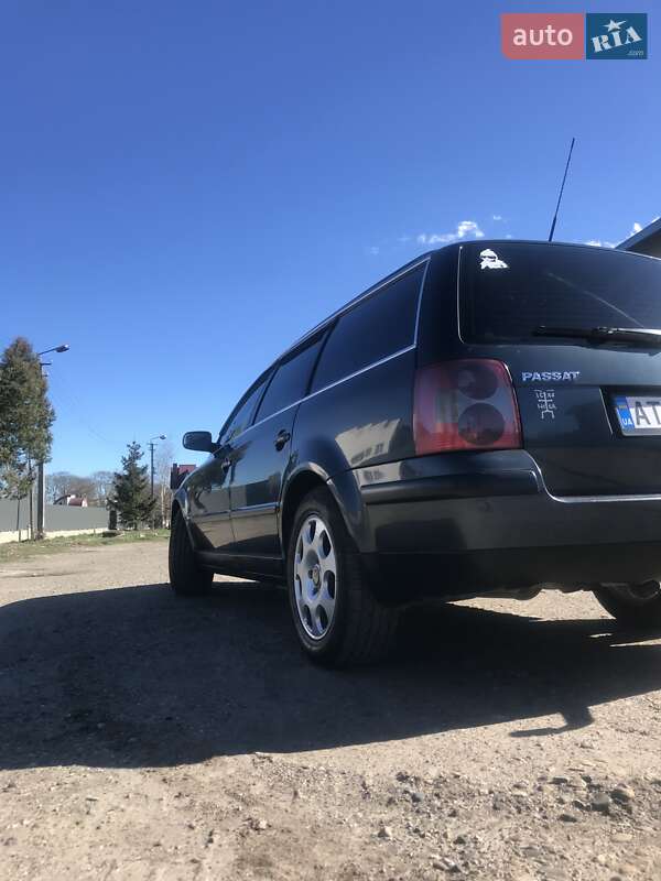 Универсал Volkswagen Passat 2001 в Городенке