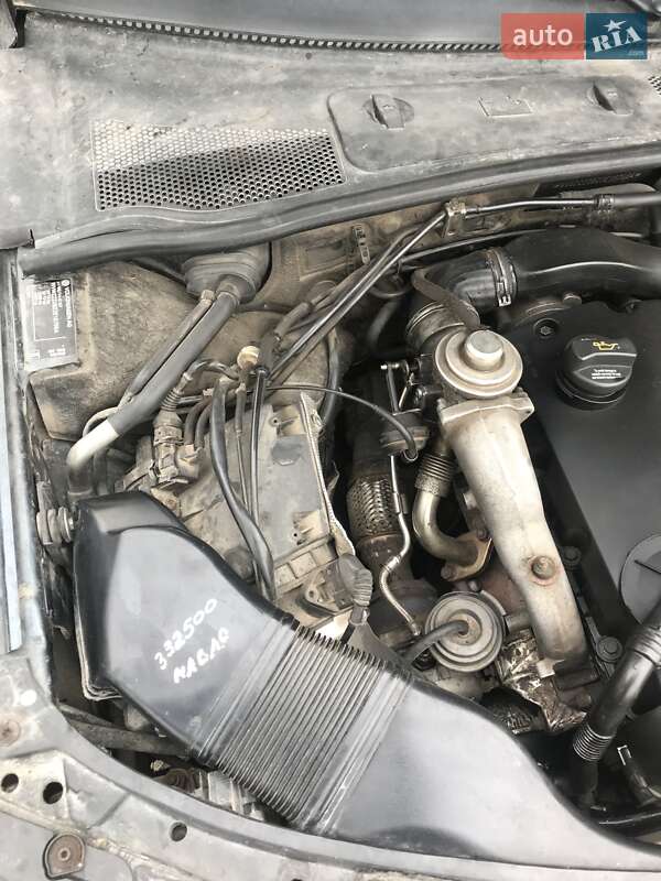 Универсал Volkswagen Passat 2001 в Городенке