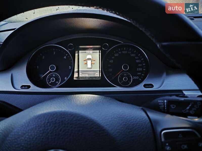 Универсал Volkswagen Passat 2012 в Подволочиске