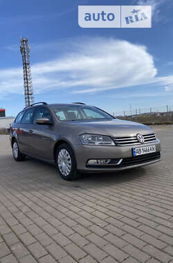 Универсал Volkswagen Passat 2011 в Золочеве