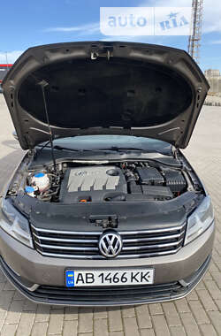 Универсал Volkswagen Passat 2011 в Золочеве