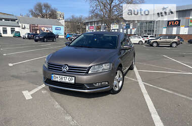 Volkswagen Passat 2011