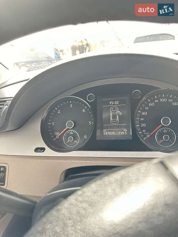 Универсал Volkswagen Passat 2009 в Новой Ушице