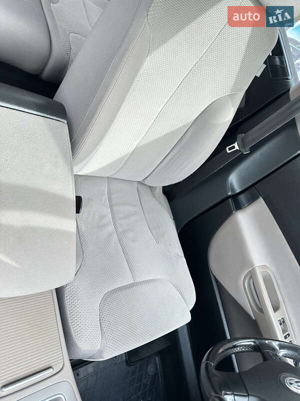 Универсал Volkswagen Passat 2009 в Новой Ушице