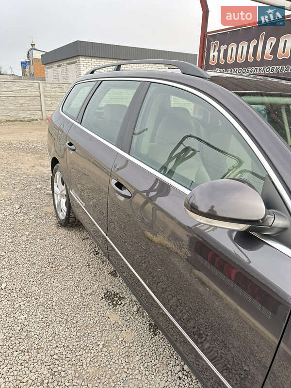 Универсал Volkswagen Passat 2009 в Новой Ушице