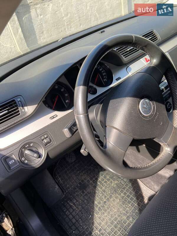 Седан Volkswagen Passat 2008 в Кривом Роге