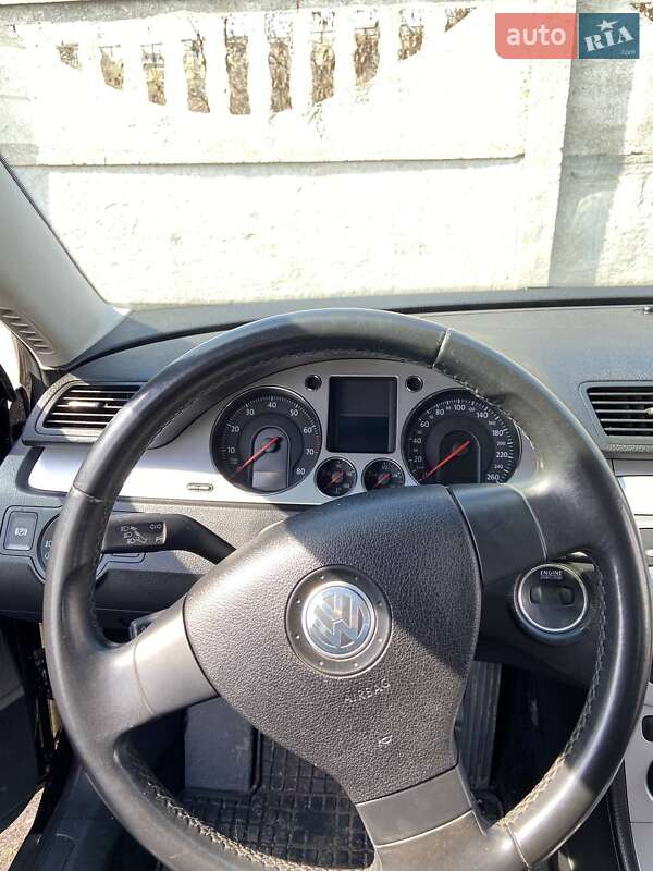Седан Volkswagen Passat 2008 в Кривом Роге