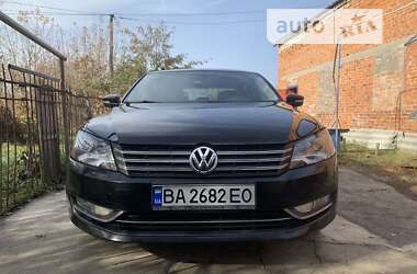 Седан Volkswagen Passat 2012 в Олександрівці