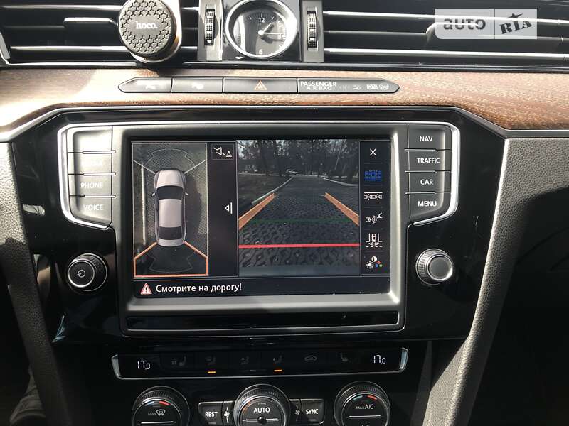 Седан Volkswagen Passat 2015 в Буче