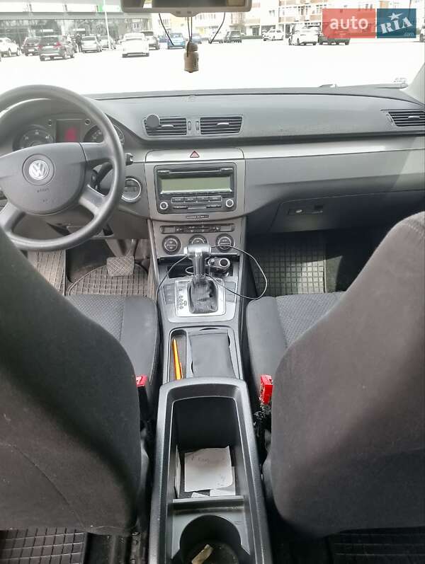 Універсал Volkswagen Passat 2008 в Василькові