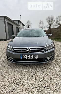 Седан Volkswagen Passat 2018 в Тернополі