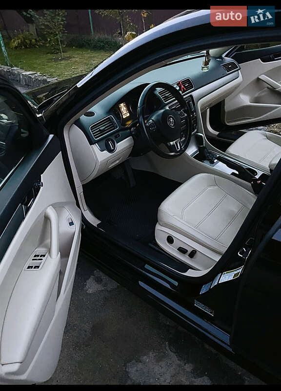 Седан Volkswagen Passat 2014 в Деражне