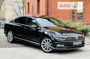 Седан Volkswagen Passat 2017 в Коростене