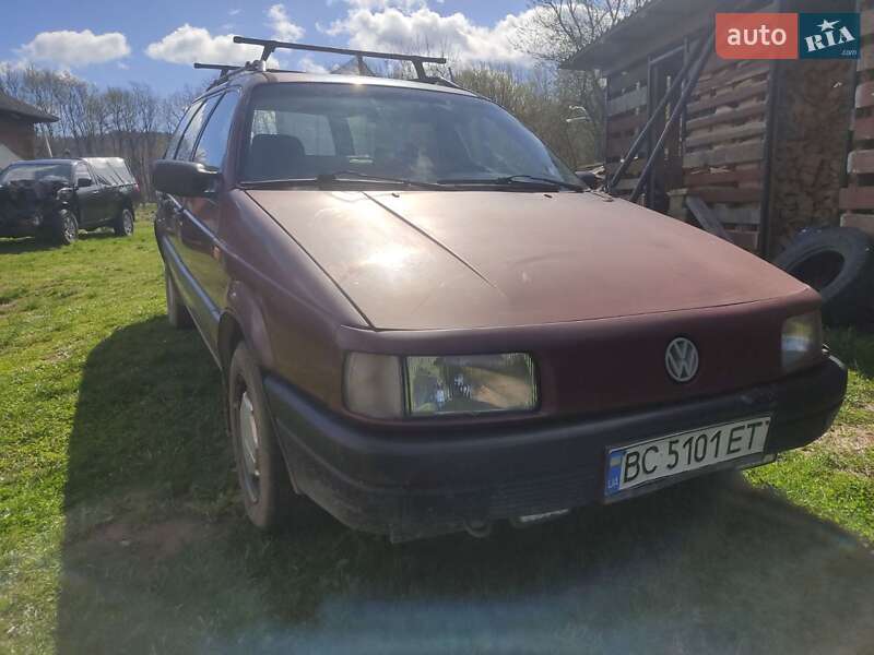 Универсал Volkswagen Passat 1993 в Сколе