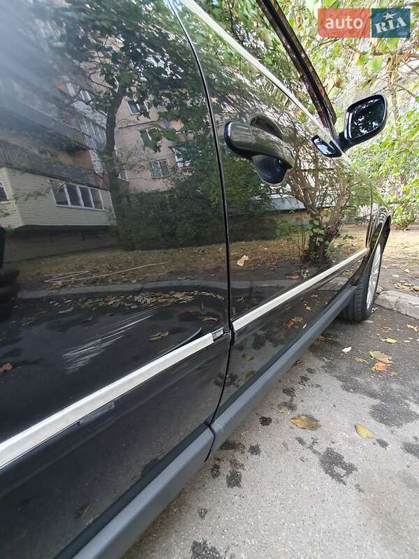 Седан Volkswagen Passat 2003 в Киеве