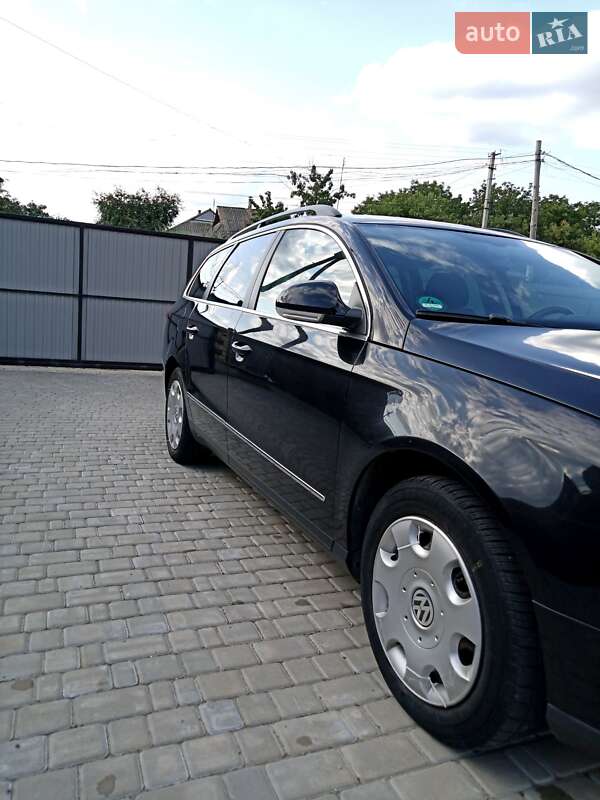 Универсал Volkswagen Passat 2009 в Тульчине