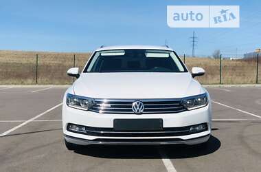 Универсал Volkswagen Passat 2018 в Ровно