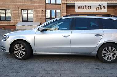 Универсал Volkswagen Passat 2014 в Житомире