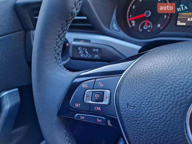 Седан Volkswagen Passat 2020 в Киеве