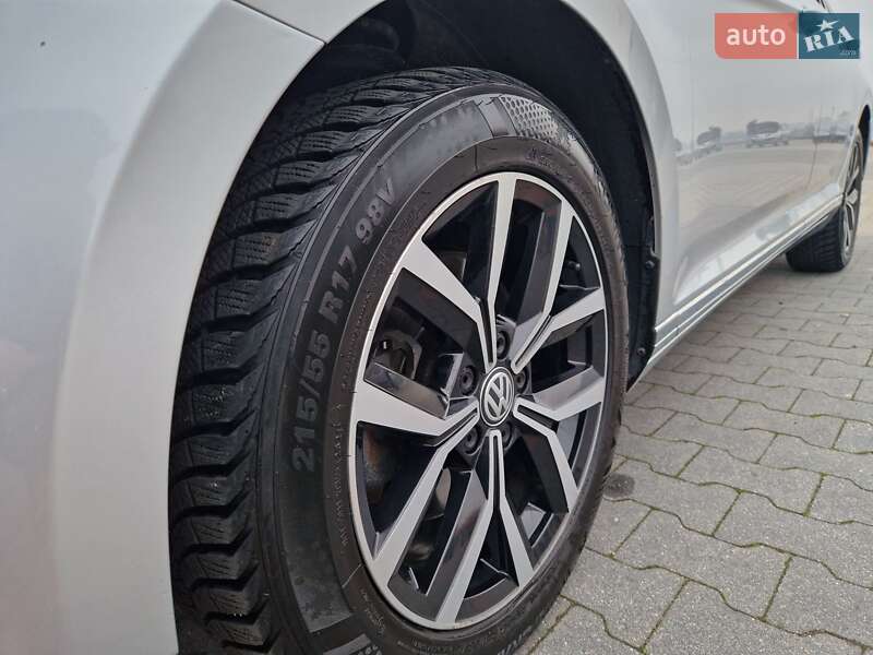 Универсал Volkswagen Passat 2018 в Львове