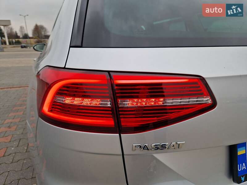 Универсал Volkswagen Passat 2018 в Львове