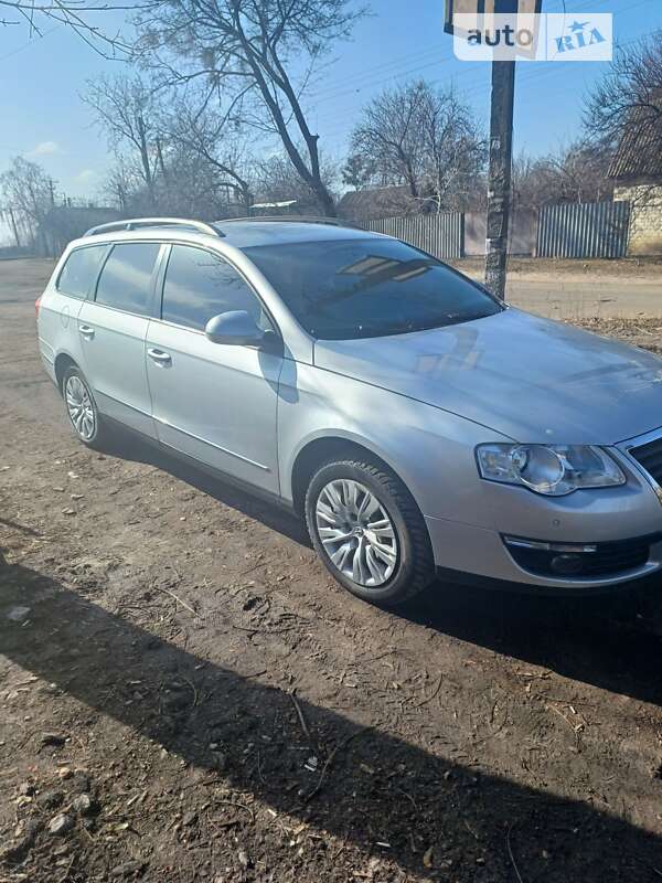 Универсал Volkswagen Passat 2009 в Харькове