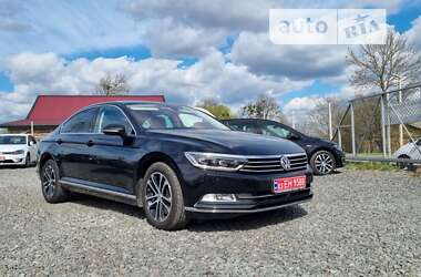 Седан Volkswagen Passat 2019 в Львове