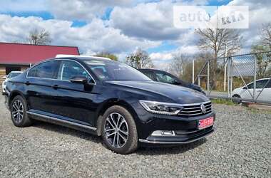 Седан Volkswagen Passat 2019 в Львове