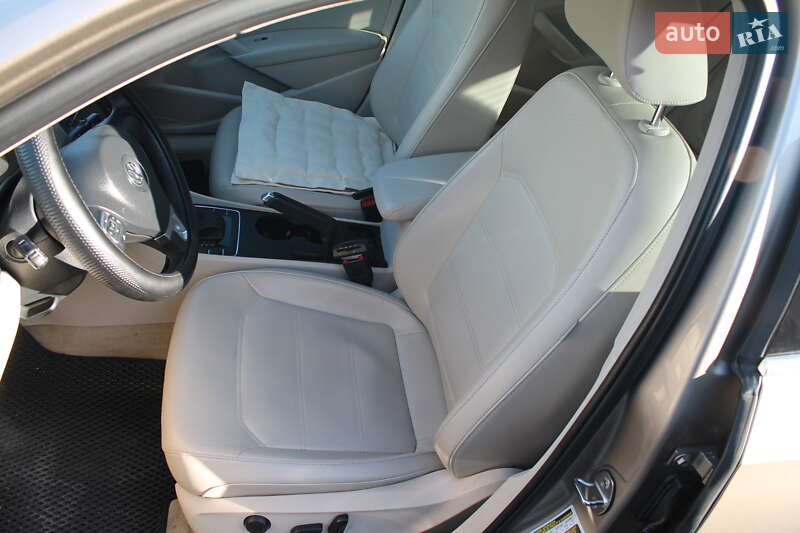 Седан Volkswagen Passat 2015 в Козове