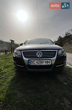 Седан Volkswagen Passat 2008 в Старом Самборе