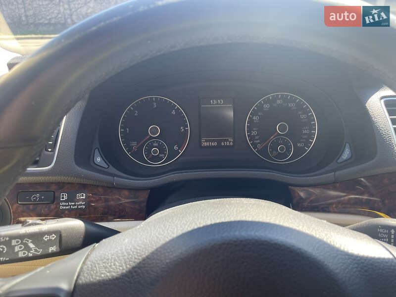 Седан Volkswagen Passat 2012 в Одессе