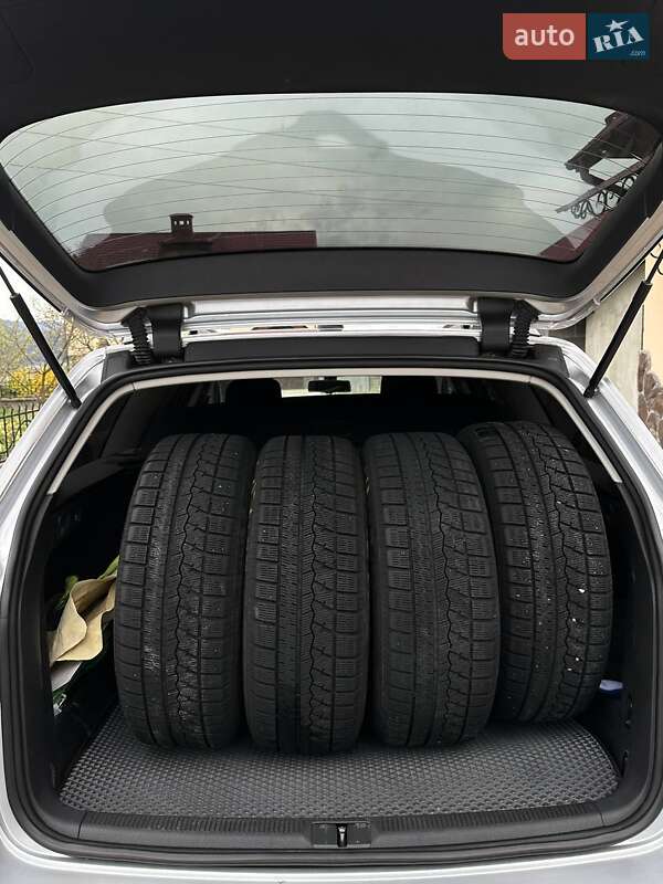 Универсал Volkswagen Passat 2012 в Долине